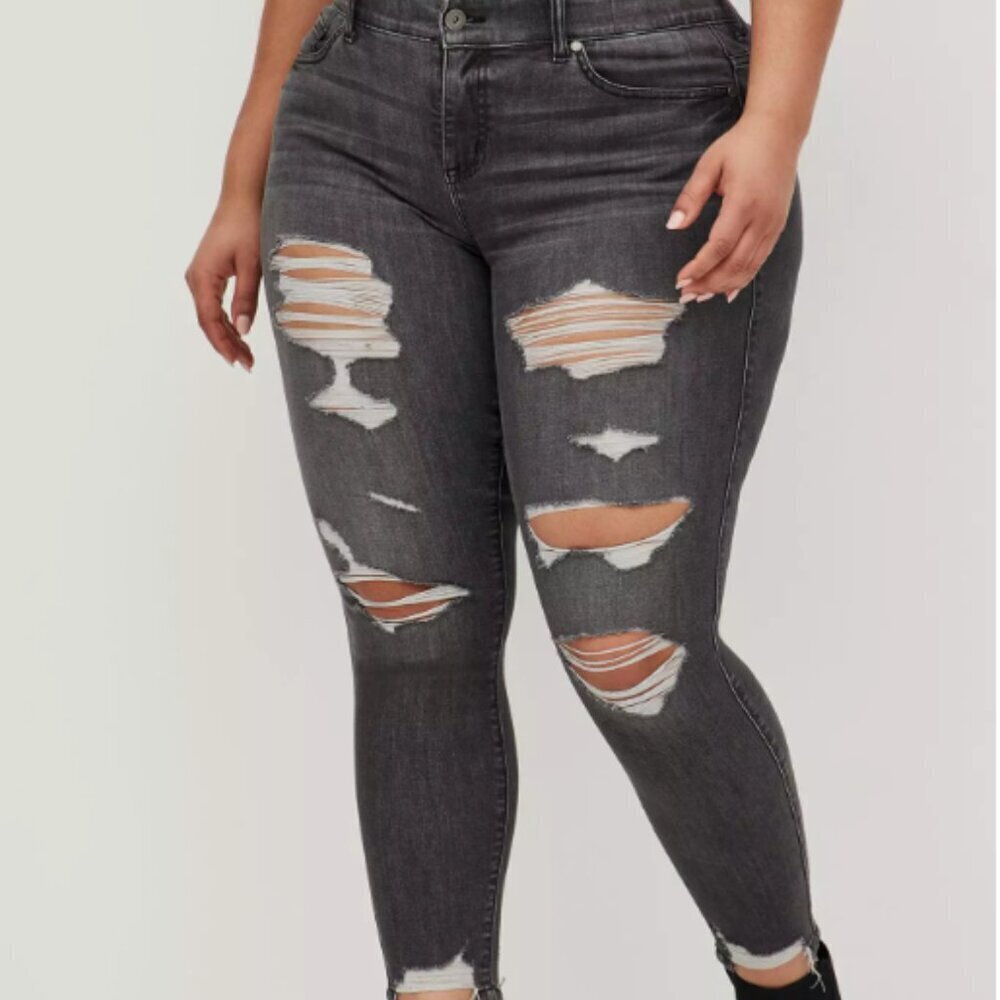 Bombshell Skinny Super Soft High-Rise Destructed Jean